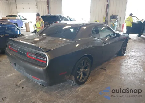 2016 Dodge Challenger R/T z USA, uszkodzony, nr VIN 2C3CDZBTXGH230877